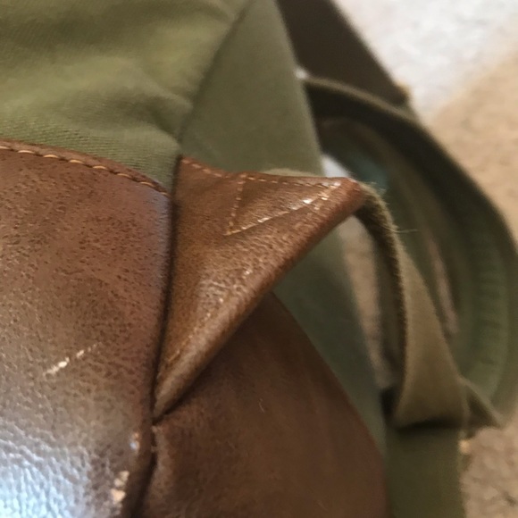 Little Unicorn diaper bag - Picture 3 of 8